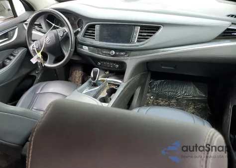 2018 Buick Enclave Essence z USA, uszkodzony, nr VIN 5GAERBKW4JJ212874